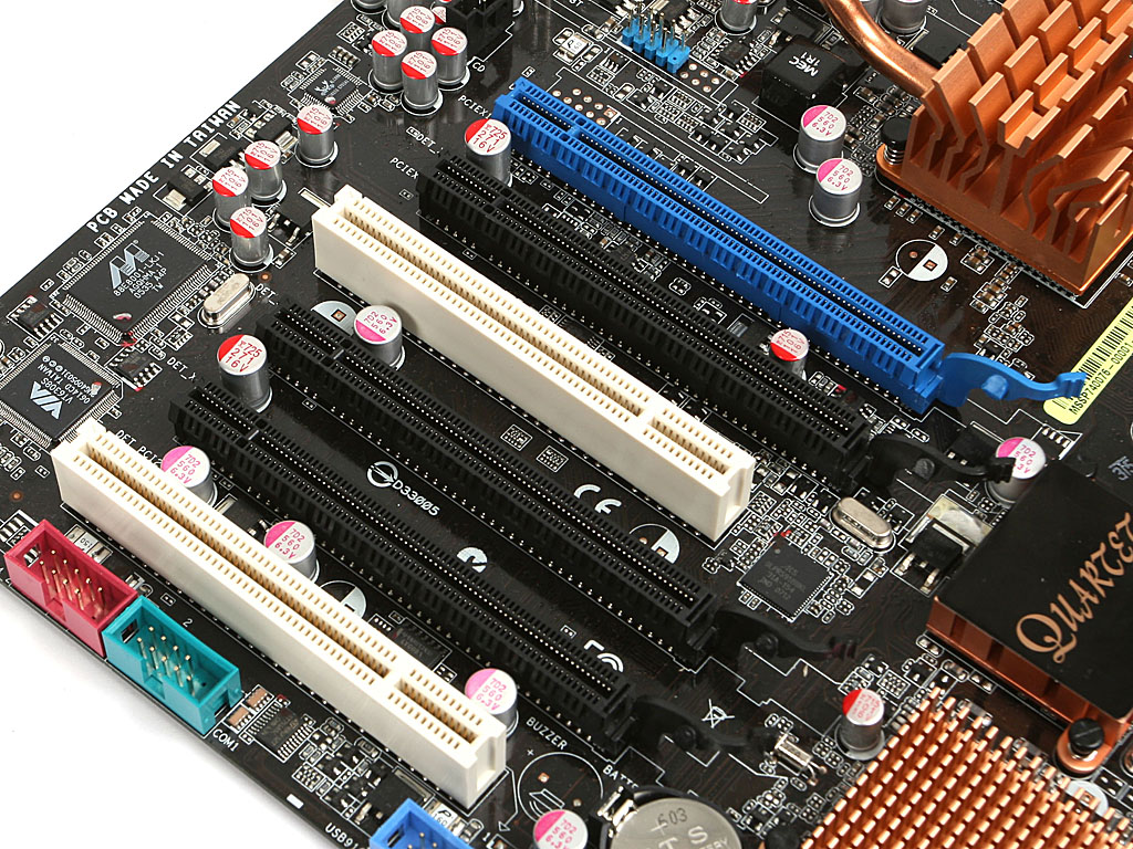 CPU_插槽 LGA 775 支持CPU数 1 总线频率(MHz) FSB 1333MHz 华硕 P5K64 WS 内存规格内存类型 DDRIII 内存描述 支持双通道DDR3 1333/1066/800内存 华硕 P5K64 WS 扩展插槽显卡插槽 4条PCI-E 16X PCI 插槽 2条PCI 插槽 IDE 插槽 一个IDE插槽 FDD 插槽 一个FDD,接软驱 SATA接口 6个SATAII接口,支持RAID 0,1,10,5 华硕 P5K64 WS I/O接口USB 接口 12个USB 接口 P