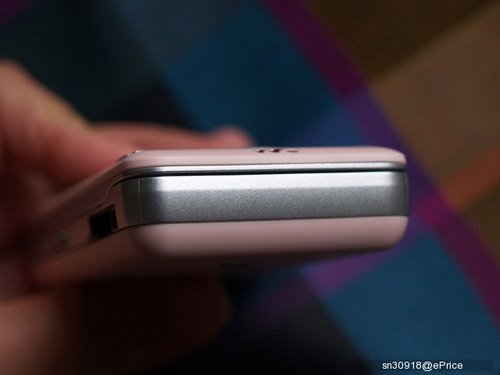 Мобильный телефон Sony Ericsson W205 Мобильный телефон Sony Ericsson W205