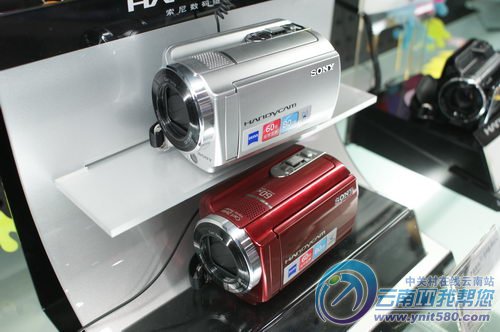 видеокамера Sony DCR-SR68E SR68 Одноместный ПЗС Не дрожания HDD + Flash двухрежимный видеокамера Sony DCR-SR68E SR68 Одноместный ПЗС Не дрожания HDD + Flash двухрежимный
