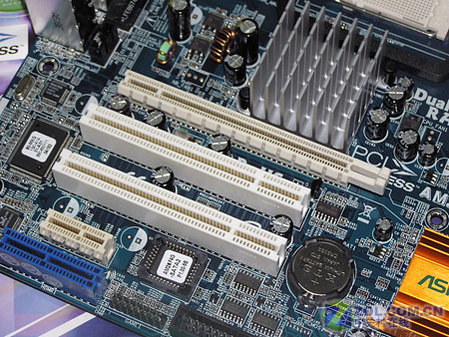 可升级独立PCI-E显卡 可升级独立PCI-E显卡