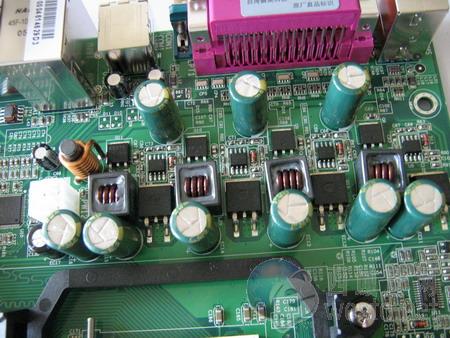 免费送足球 磐正Ultra版AM2主板仅799 免费送足球 磐正Ultra版AM2主板仅799