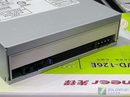 暑假轻松看片 5款超值DVD光驱任你挑 暑假轻松看片 5款超值DVD光驱任你挑