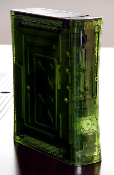 复古外加恐怖 Xbox 360游戏机改造图赏 复古外加恐怖 Xbox 360游戏机改造图赏