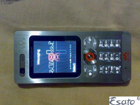 200+ W880i