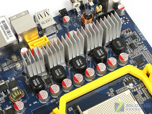 699Ԫȫ̬AMD 790XƵ 