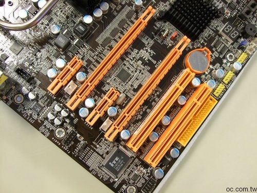 һС DFI LanParty P45Ȳ 