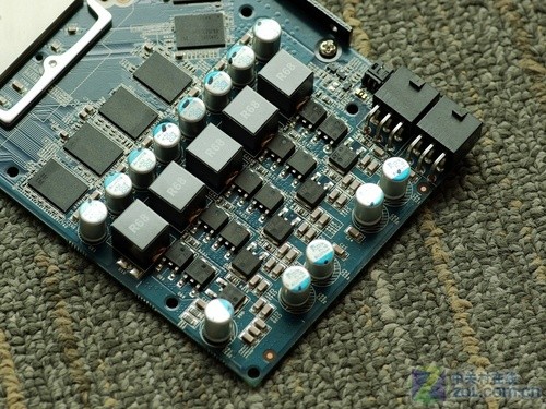 ǹѪͳ ӰǿGTX260+ 